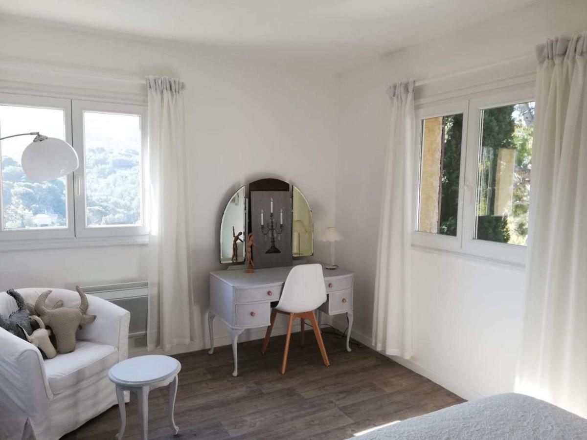 Chambre lumineuse, calme absolu Allauch Exterior foto